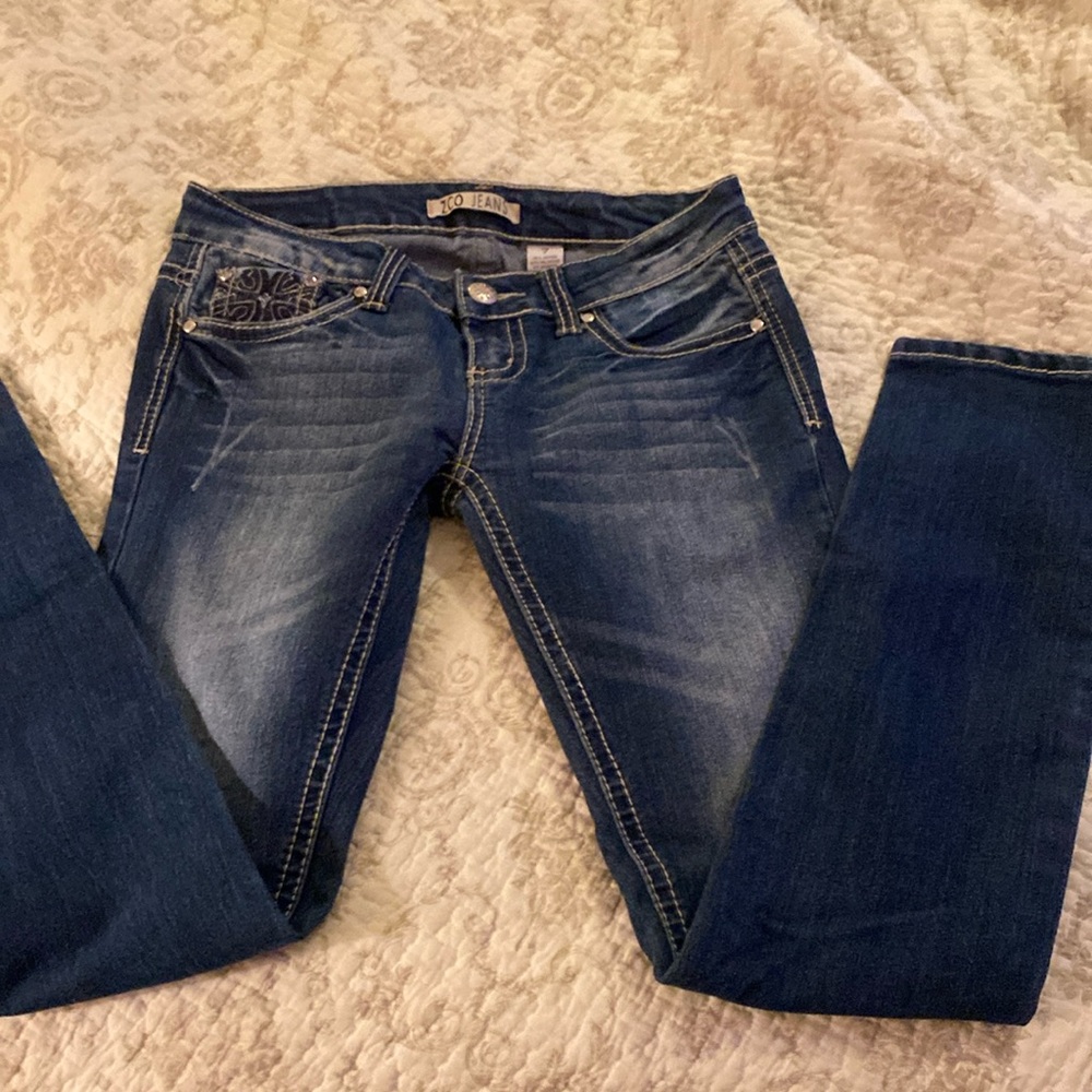 ZCO Jeans Women's Decorative Jeans with Back Pockets Bling size 7    Near new